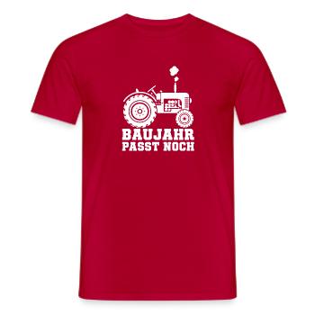 Baujahr passt noch Traktor Landwirt T-Shirt - Männer T-Shirt - Rot - Vorne - AI Model Male 178 dark (178cm)