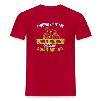 Ich frage mich, ob mein Rasenmäher auch an mich denkt - Männer T-Shirt - Rot - Vorne - AI Model Male 178 dark (178cm)