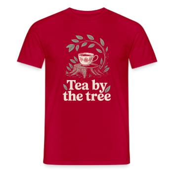 Tee unterm Baum | Wald, Ruhe, Natur - Männer T-Shirt - Rot - Vorne - AI Model Male 178 dark (178cm)