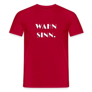 Der weiße WAHNSINN - Männer T-Shirt - Rot - Vorne - AI Model Male 178 dark (178cm)