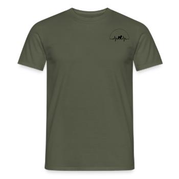 Herzschlag Bichon Frisé - Männer T-Shirt - Militärgrün - Vorne - AI Model Male 178 light (178cm)