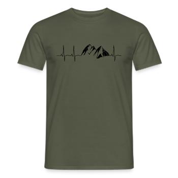 Berge ECG Heartbeat - T-shirt homme - vert militaire - Devant - AI Model Male 178 light (178cm)