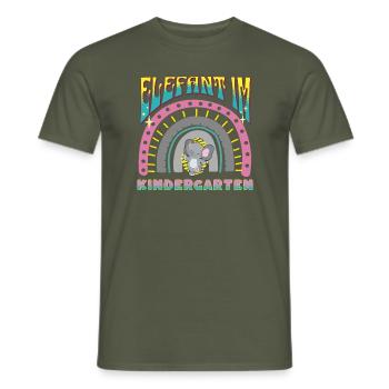 elefant im kindergarten regenbogen streifen design - Männer T-Shirt - Militärgrün - Vorne - AI Model Male 178 light (178cm)