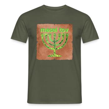 Masel Tov E 35 - T-shirt homme - vert militaire - Devant - AI Model Male 178 light (178cm)