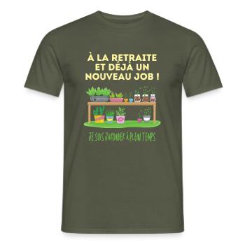 Cadeau Humour jardinier Homme Retraite - T-shirt homme - vert militaire - Devant - AI Model Male 178 light (178cm)