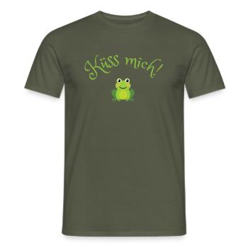 Küss mich | Froschkönig | Märchen - Männer T-Shirt - Militärgrün - Vorne - AI Model Male 178 light (178cm)