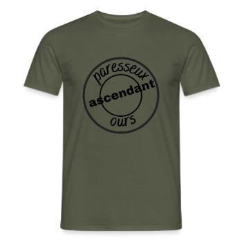 paresseux ascendant ours - T-shirt homme - vert militaire - Devant - AI Model Male 178 light (178cm)