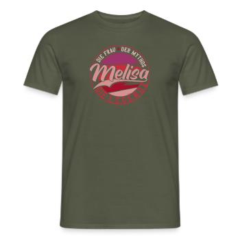 Die frau der Mythos die Legende Melisa - Männer T-Shirt - Militärgrün - Vorne - AI Model Male 178 light (178cm)