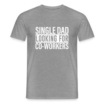 Single Dad Looking For Co-workers 4 - Men's T-Shirt - graphite heather - Front - AI Model Male 178 light (178cm)