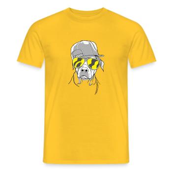 Cooler Hund mit Sonnenbrille (Gelb) und Cap - Männer T-Shirt - Gelb - Vorne - AI Model Male 178 dark (178cm)