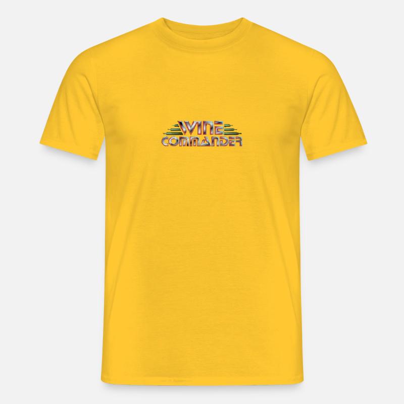 WINE COMMANDER (Pixel Art) - Männer T-Shirt - Gelb