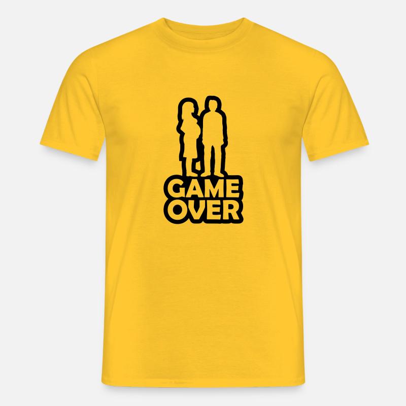 Papa Mama Game Over - Männer T-Shirt - Gelb