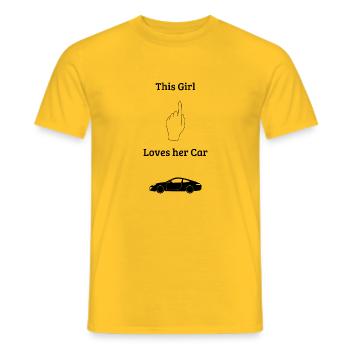 Cette fille aime sa voiture - T-shirt homme - jaune - Devant - AI Model Male 178 dark (178cm)