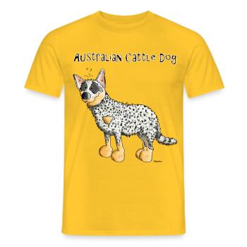 Glücklicher Australian Cattle Dog - Hund - Männer T-Shirt - Gelb - Vorne - AI Model Male 178 dark (178cm)