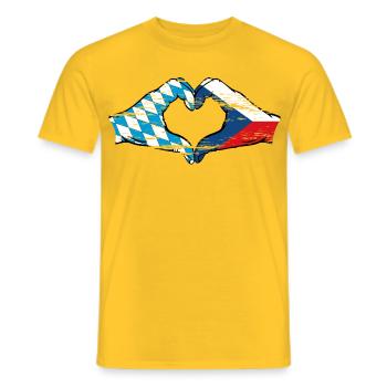Bavière République Tchèque Drapeau Mains Coeur Utilisé - T-shirt homme - jaune - Devant - AI Model Male 178 dark (178cm)