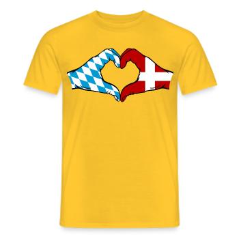 Bavière, Danemark, Drapeau, Mains, Coeur - T-shirt homme - jaune - Devant - AI Model Male 178 dark (178cm)