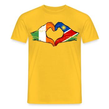 Irlande Namibie drapeau mains coeur forme - T-shirt homme - jaune - Devant - AI Model Male 178 dark (178cm)