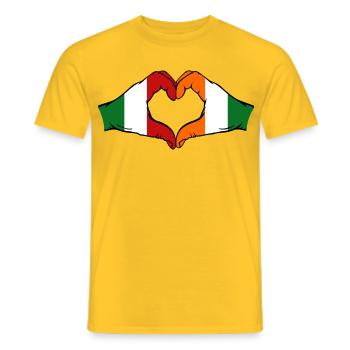 Mains du drapeau de la Côte d’Ivoire de l’Italie - T-shirt homme - jaune - Devant - AI Model Male 178 dark (178cm)