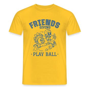 Freunde geben Ballspiel - Männer T-Shirt - Gelb - Vorne - AI Model Male 178 dark (178cm)