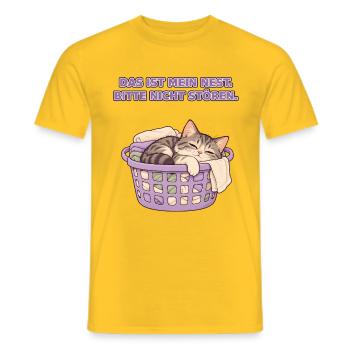 Wäschekorb-Katze - Männer T-Shirt - Gelb - Vorne - AI Model Male 178 dark (178cm)
