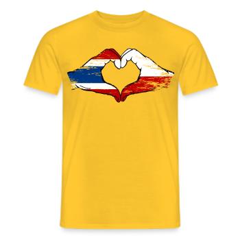 Thailand Polen Flagge Hände Herzform used - Männer T-Shirt - Gelb - Vorne - AI Model Male 178 dark (178cm)