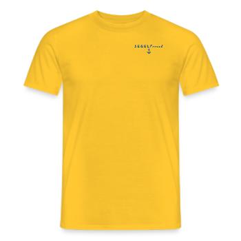 Segelfreund Ankermotiv - Männer T-Shirt - Gelb - Vorne - AI Model Male 178 dark (178cm)