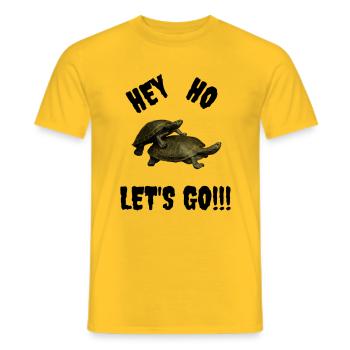 HEY HO LET'S GO!!! Schildkröten - Männer T-Shirt - Gelb - Vorne - AI Model Male 178 dark (178cm)