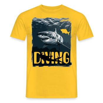 Unterwasserabenteuer 🐟🤿 - Männer T-Shirt - Gelb - Vorne - AI Model Male 178 dark (178cm)