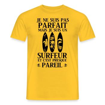 Je ne suis pas parfait mais je suis un surfeur - T-shirt homme - jaune - Devant - AI Model Male 178 dark (178cm)