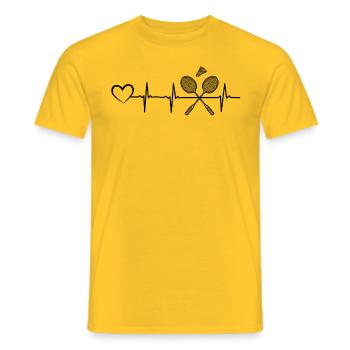 Jouer au badminton Badminton Heartbeat Heart - T-shirt homme - jaune - Devant - AI Model Male 178 dark (178cm)