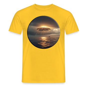 Es häufen sich Berichte über Ufos - Männer T-Shirt - Gelb - Vorne - AI Model Male 178 dark (178cm)