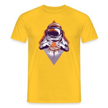 Astronaut eats a Burger Tshirt Fast Food - Men's T-Shirt - yellow - Front - AI Model Male 178 dark (178cm)