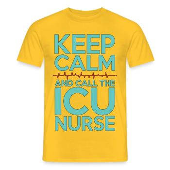 Infirmière en soins intensifs : Reste calme et appelle la première ligne médicale - T-shirt homme - jaune - Devant - AI Model Male 178 dark (178cm)