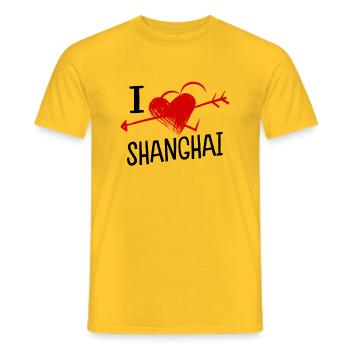 I Love Shanghai Herz und Pfeil Stadt Liebe - Männer T-Shirt - Gelb - Vorne - AI Model Male 178 dark (178cm)