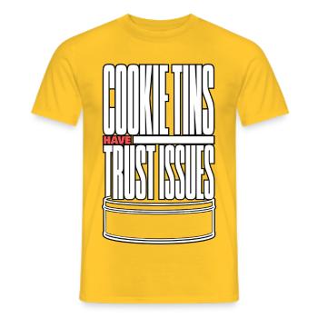 Keksdose – Cookie Tins Have Trust Issues - Männer T-Shirt - Gelb - Vorne - AI Model Male 178 dark (178cm)