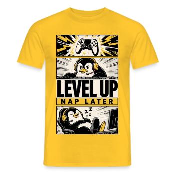 Level Up – Nap Later Gaming-Pinguin - Männer T-Shirt - Gelb - Vorne - AI Model Male 178 dark (178cm)