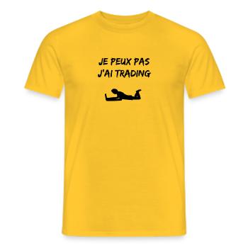 t shirt trading Je peux pas j ai trading cadeau - T-shirt homme - jaune - Devant - AI Model Male 178 dark (178cm)