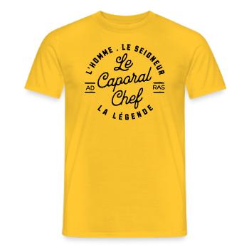 Le Caporal-Chef - La Légende - T-shirt homme - jaune - Devant - AI Model Male 178 dark (178cm)