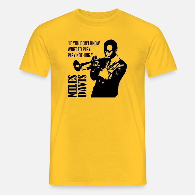 Miles Davis - Männer T-Shirt - Gelb