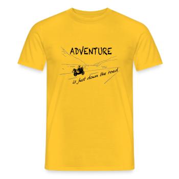 ADVENTURE is just down the road - Männer T-Shirt - Gelb - Vorne - AI Model Male 178 dark (178cm)
