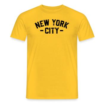 NEW YORK CITY VINTAGE USED - Männer T-Shirt - Gelb - Vorne - AI Model Male 178 dark (178cm)