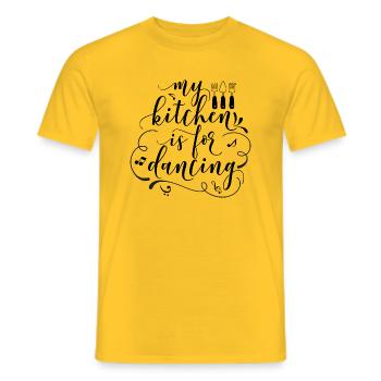 MY KITCHEN IS FOR DANCING | DANCING IN THE KITCHEN - Men's T-Shirt - yellow - Front - AI Model Male 178 dark (178cm)