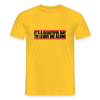 leave me alone day - Männer T-Shirt - Gelb - Vorne - AI Model Male 178 dark (178cm)