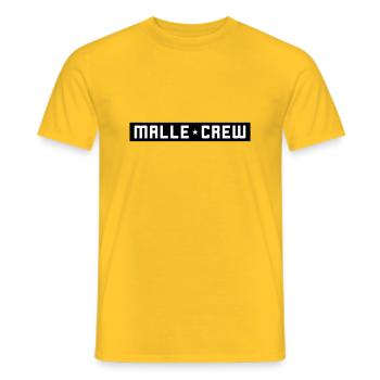 Malle Crew - Männer T-Shirt - Gelb - Vorne - AI Model Male 178 dark (178cm)