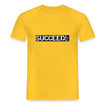 SUCCEED!: - Männer T-Shirt - Gelb - Vorne - AI Model Male 178 dark (178cm)
