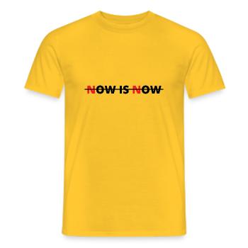 now is now - Männer T-Shirt - Gelb - Vorne - AI Model Male 178 dark (178cm)