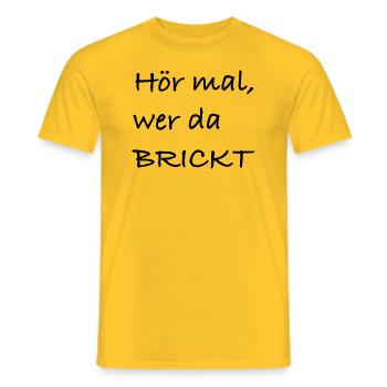 brickt - Männer T-Shirt - Gelb - Vorne - AI Model Male 178 dark (178cm)