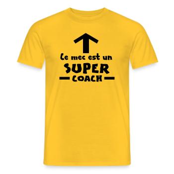 CE MEC EST UN SUPER COACH - T-shirt homme - jaune - Devant - AI Model Male 178 dark (178cm)