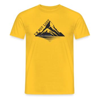 Ich bin nicht verloren - ich bin auf der Suche - Männer T-Shirt - Gelb - Vorne - AI Model Male 178 dark (178cm)