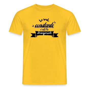 La seule constante c'est le changement - T-shirt homme - jaune - Devant - AI Model Male 178 dark (178cm)